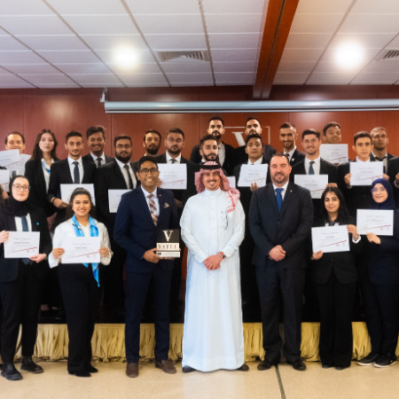 In collaboration with the Gulf Hotel Vatel honours its students for participating in “Formula 1” and “Inter-Parliamentary Union”