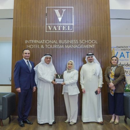 The Media Affairs Advisor to His Majesty the King visits Vatel Hospitality & Tourism Business School