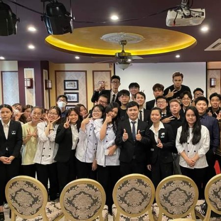 [VATEL HANOI 4TH COHORT] VATEL STUDENTS COMPLETED THE BARTENDER TRAINING COURSE