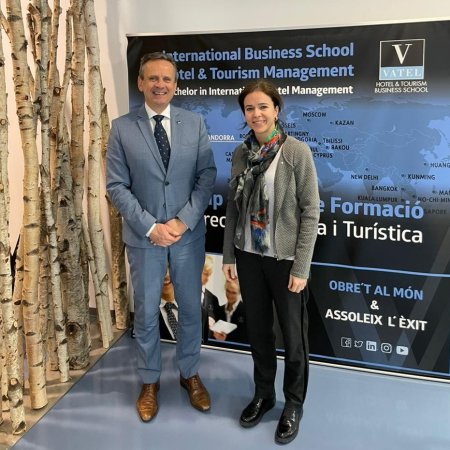 VATEL Andorra recibe la visita de Paul d’Azemar, International Network Director del Grupo Vatel - Vatel